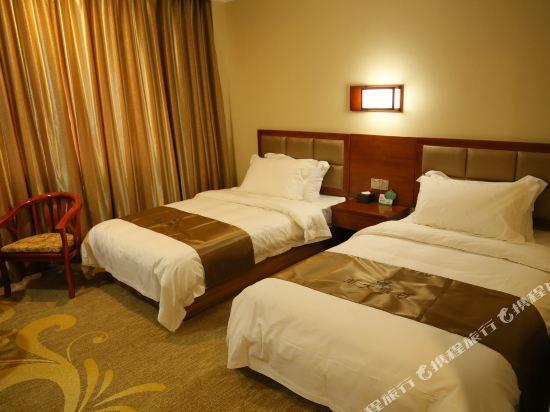 Циндао: Qingdao Fengda Holiday Hotel