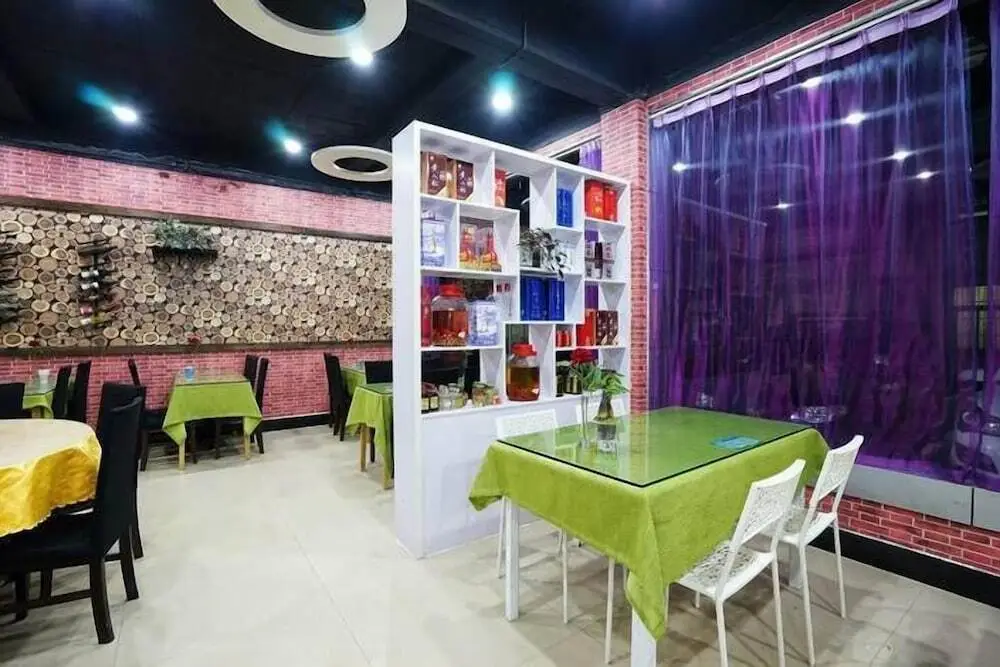 Хуаншань: Huangshan best youth theme hotel