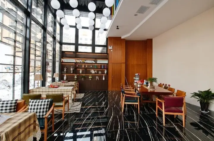Сиань: Lemon Man Sha Hotel (Xi'an Bell Tower Metro Station, Zhonglou)
