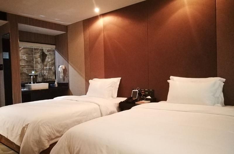 Сиань: Lemon Man Sha Hotel (Xi'an Bell Tower Metro Station, Zhonglou)