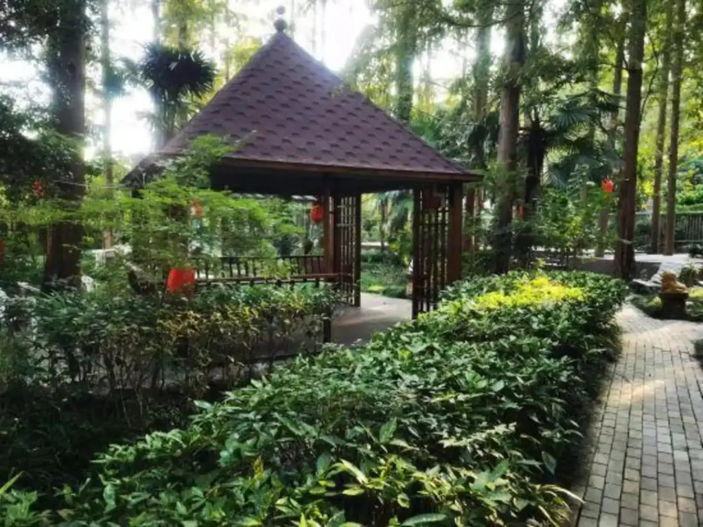 Шанхай: Binjiang Resort Center