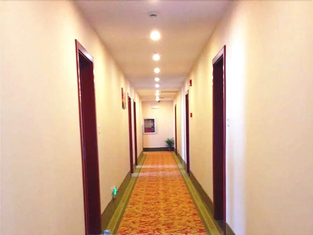 Харбин: GreenTree Inn Haerbin City Nangang Railway Station Jianzhu Street Expr