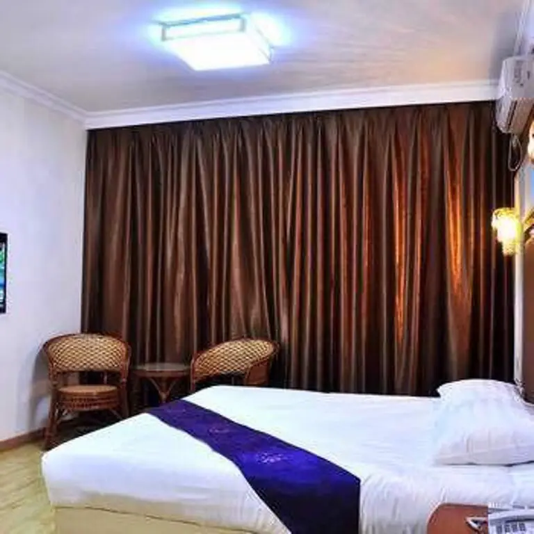 Далянь: Ya'an Hotel Dalian