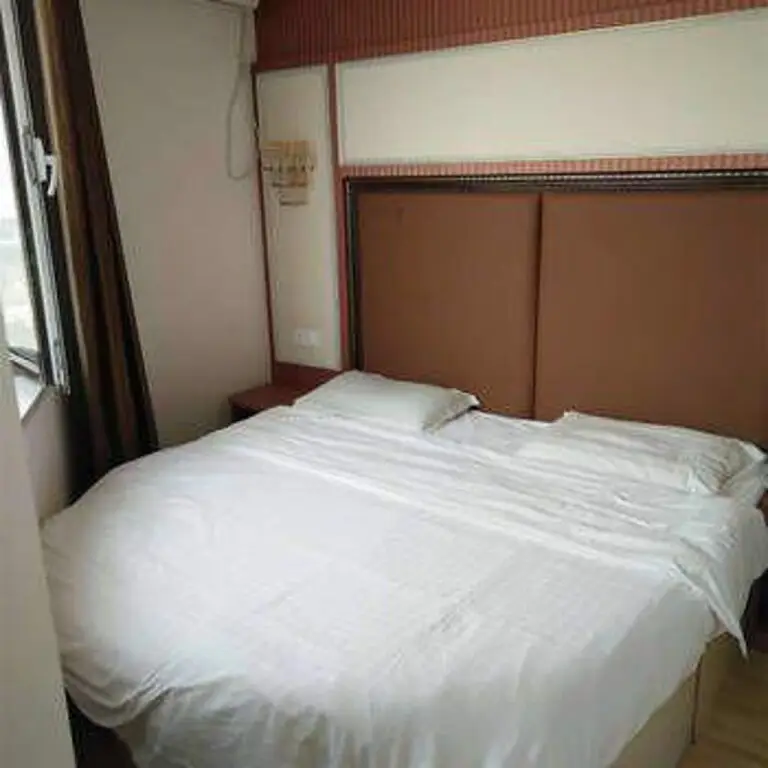 Далянь: Ya'an Hotel Dalian