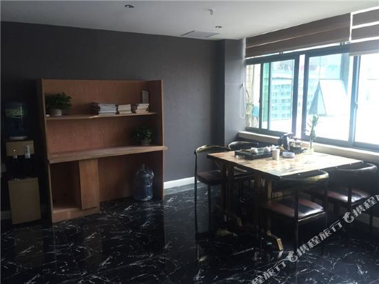 Фучжоу: Wesney Hotel (Fuzhou Taijiang Wanda East Second Ring Road Taixuan Branch)