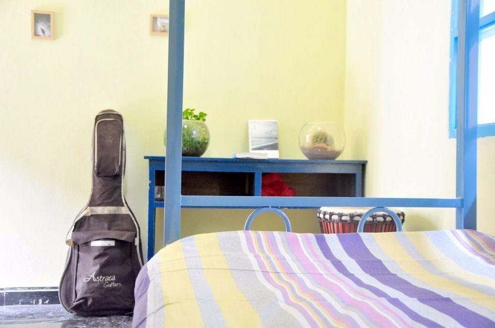 Дали: Dali 12 times international youth hostel