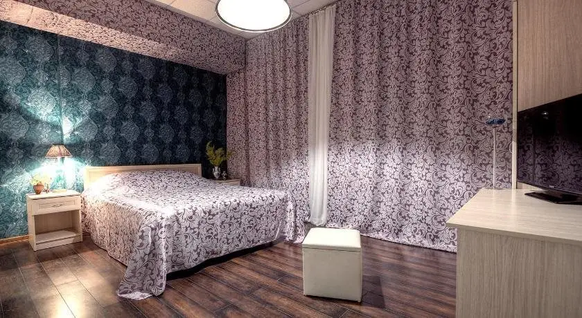 Москва: Меблированные комнаты Fishka