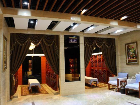 Dong Jing Hot Spring Hotel (Kaifeng Small Song City) — фото 1