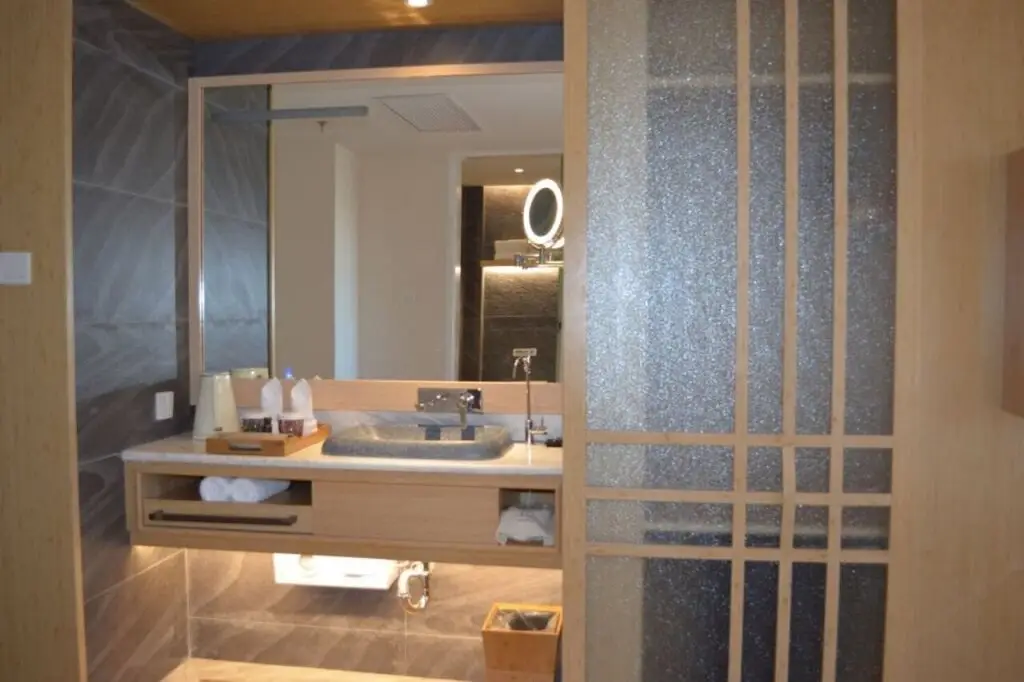 Далянь: Jianguo HIDDEN Hotel (Dalian Zhongshan Road Youhao Square)
