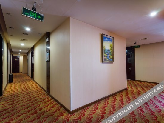 Наньчан: Xingyue Business Hotel