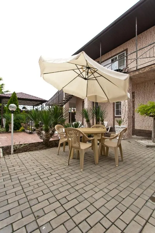 Витязево: Anna Guest House