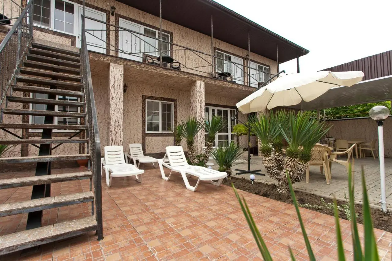 Витязево: Anna Guest House