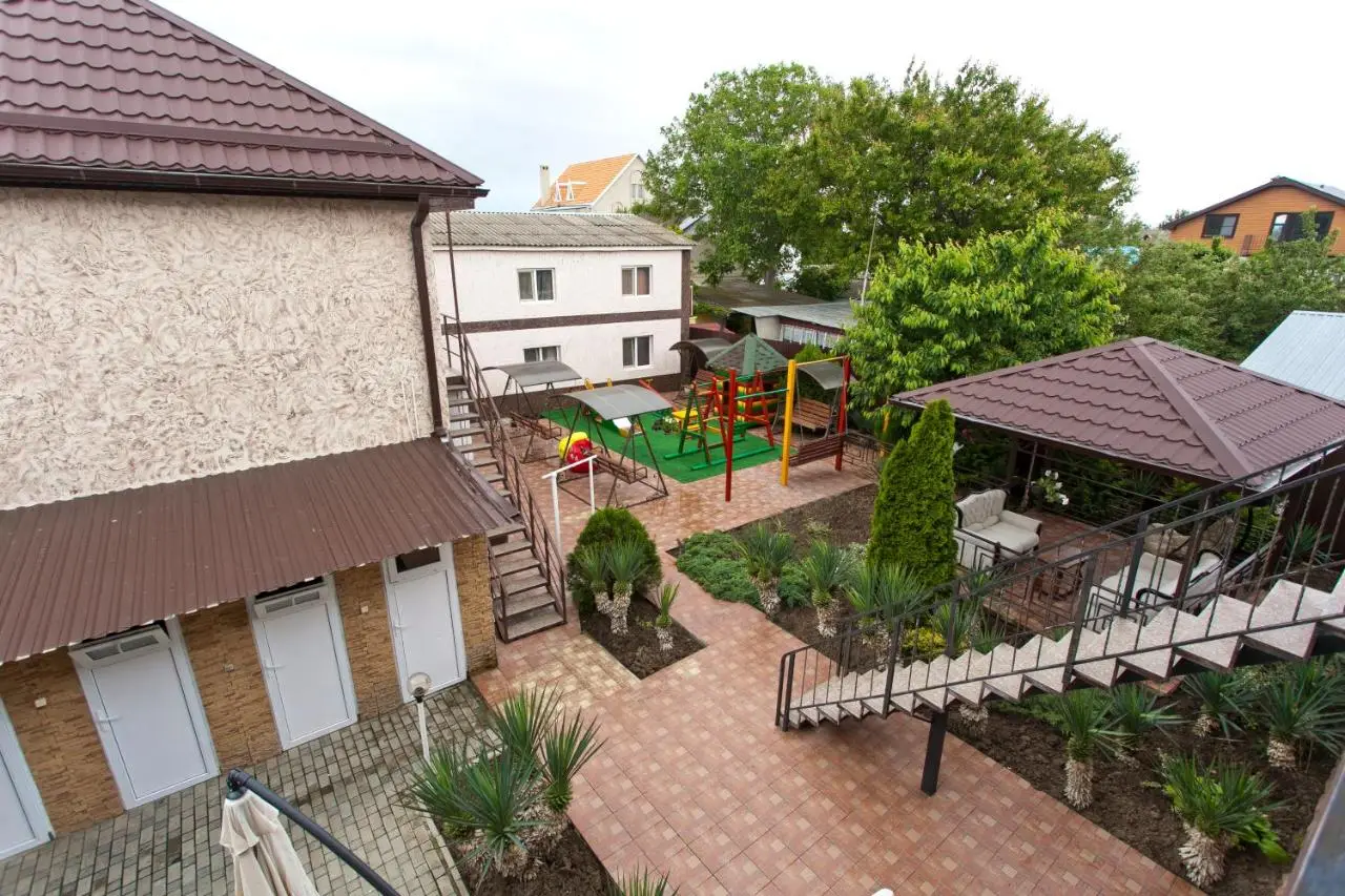 Витязево: Anna Guest House