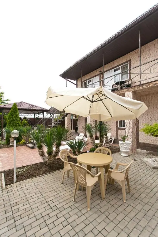 Витязево: Anna Guest House
