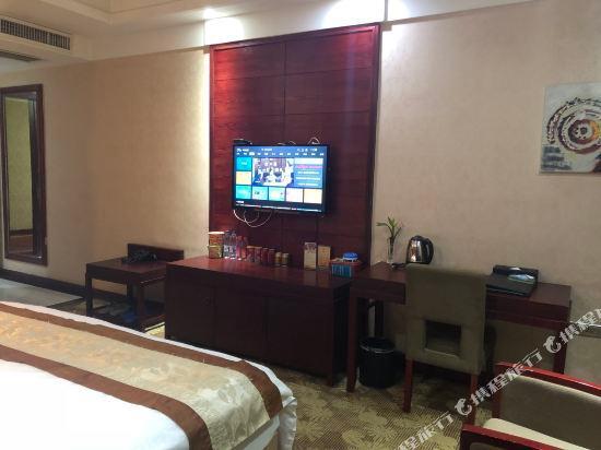 Yuanhe Holiday Hotel — фото 1