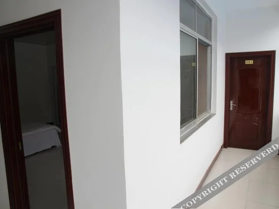 Линьи: Tangjia Hotel