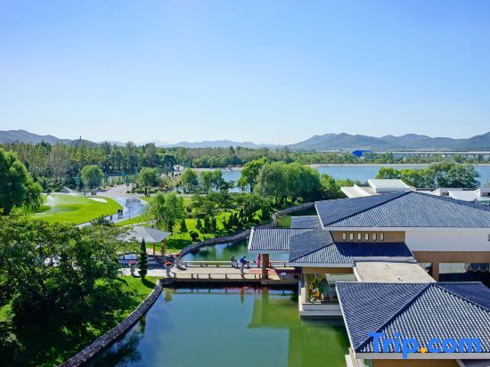Далянь: Ming Lake International Hot Spring Ski Resort Hotel