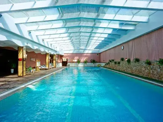 Далянь: Ming Lake International Hot Spring Ski Resort Hotel