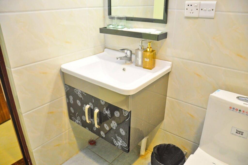 Гуанчжоу: Guangzhou Jia Yi Residence