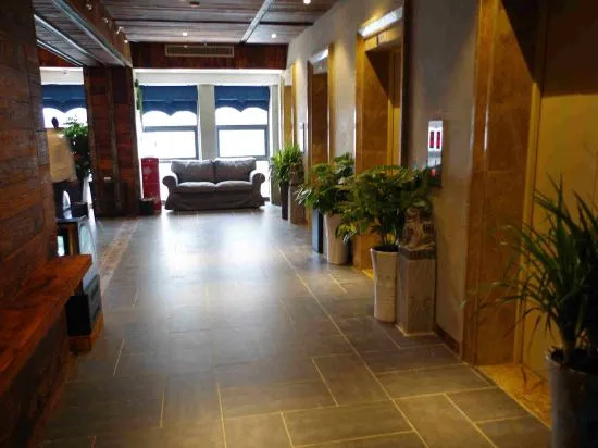 Гуйян: Chao Featured Hotel (Jiaxiulou Qingyun Market)