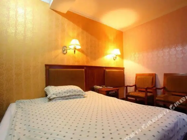 Нинбо: Jinnian Hotel
