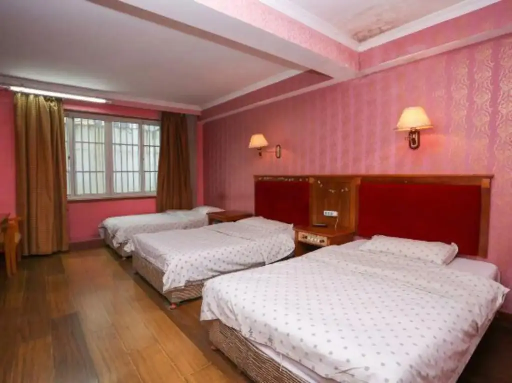 Нинбо: Jinnian Hotel