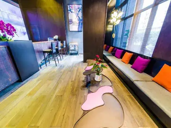 Чэнду: Jinshang Hotel (Chengdu Universiade Sports Center Wanda Plaza)