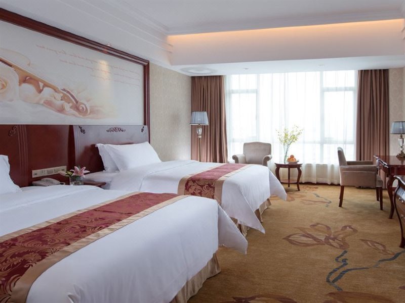Дунгуань: Vienna International Hotel (Dongguan Chang'an North Station, Guangdong)