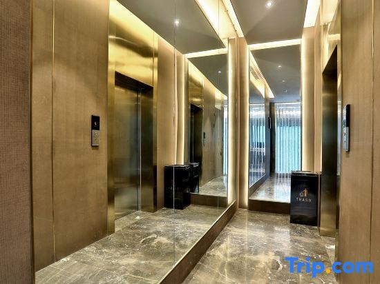 Stream in Cloud Resort Hotel — фото 1