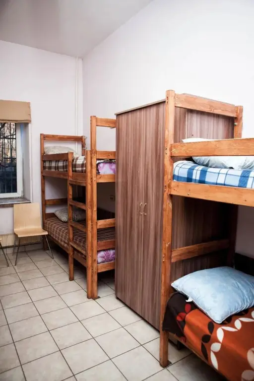 Москва: Vezhlivyj los' na Skhodnenskoj