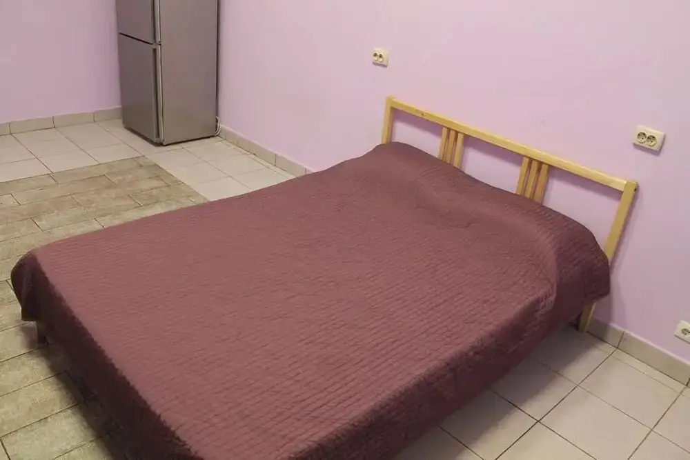 Москва: Vezhlivyj los' na Skhodnenskoj
