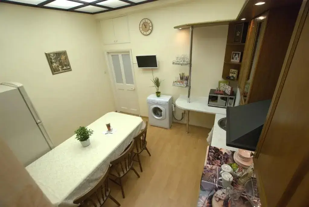 Москва: Hostelier on Belorusskaya Mini Hotel