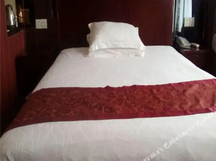 Нинбо: Nanyuan Inn (Ningbo Luotuo Cihai North Road)