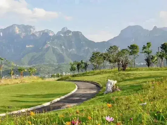 Чжанцзяцзе: Zhangjiajie Golf Club Homestay