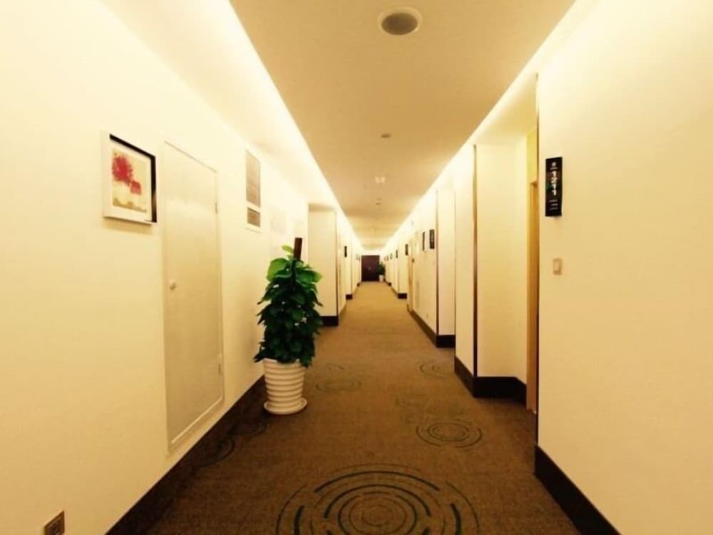 Цзясинь: GreenTree Inn Jiaxing Xiuzhou District Wangjiangjin Town Hotel