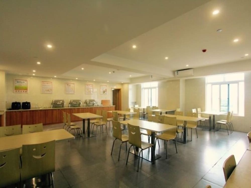 Цзясинь: GreenTree Inn Jiaxing Xiuzhou District Wangjiangjin Town Hotel