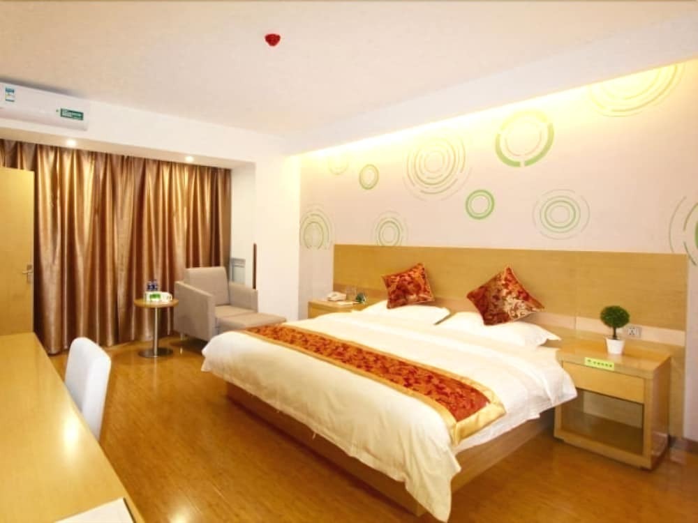 Цзясинь: GreenTree Inn Jiaxing Xiuzhou District Wangjiangjin Town Hotel