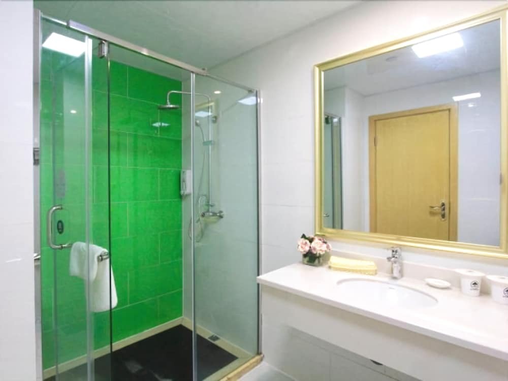 Цзясинь: GreenTree Inn Jiaxing Xiuzhou District Wangjiangjin Town Hotel