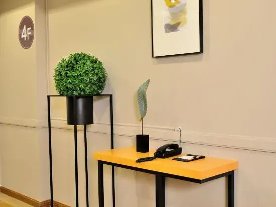 Чэнду: Homeinn Hotel (Chengdu Yulin Life Plaza Nijiashao Subway Station)