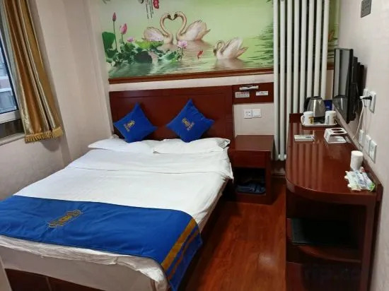 Пекин: Super 8 Hotel (Beijing Huilongguan East Street Subway Station)