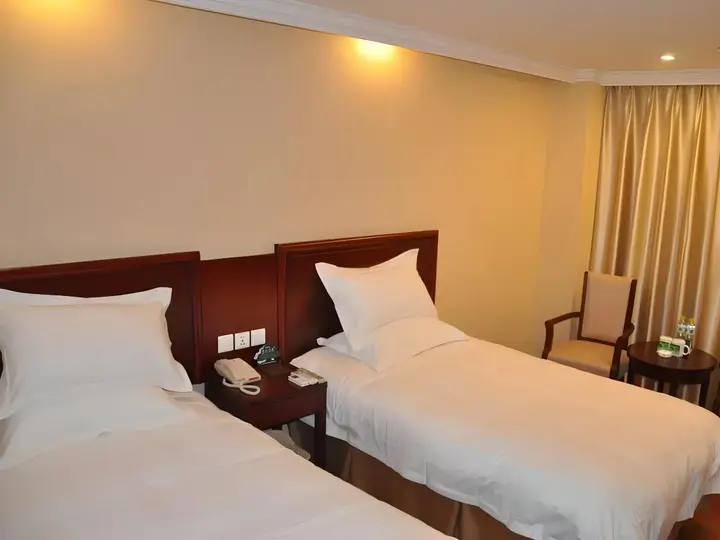 Шанхай: GreenTree Inn Shanghai Songjiang Xinqiao Jiuxin Road Express Hotel