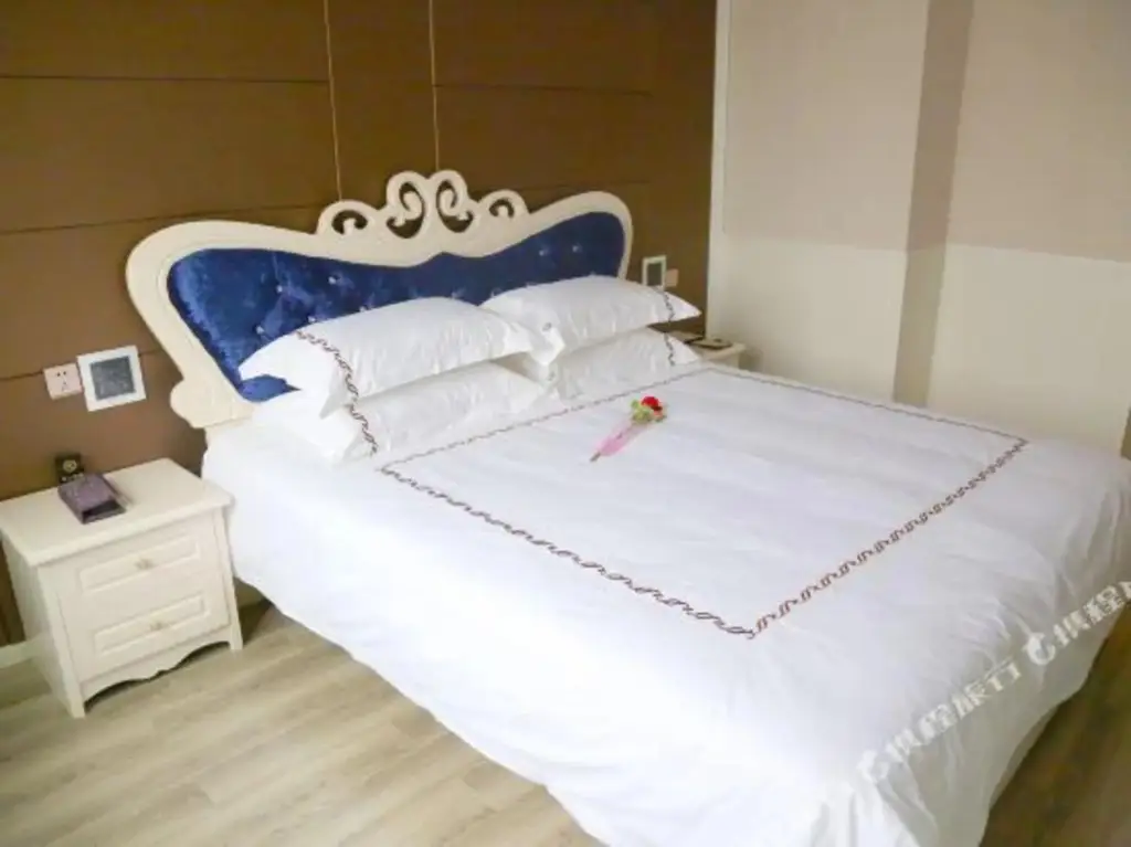 Шаоксинг: Zuiyi City Garden Hotel (Shaoxing East Station Wanhe City)