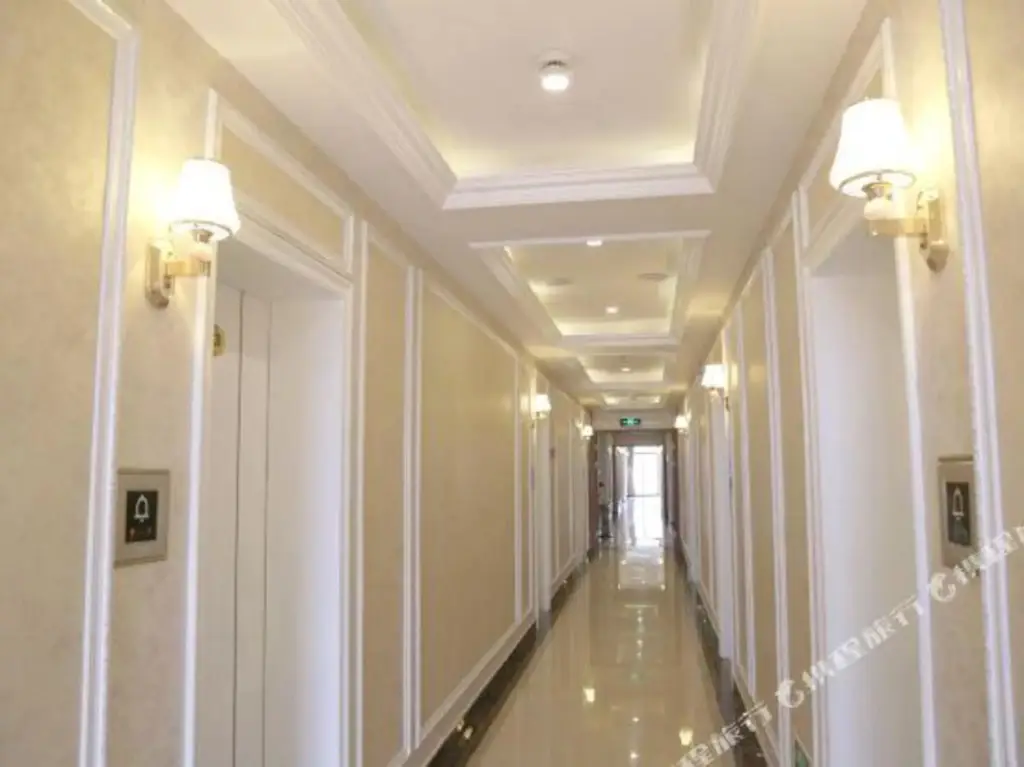 Zuiyi City Garden Hotel (Shaoxing East Station Wanhe City) — фото 1
