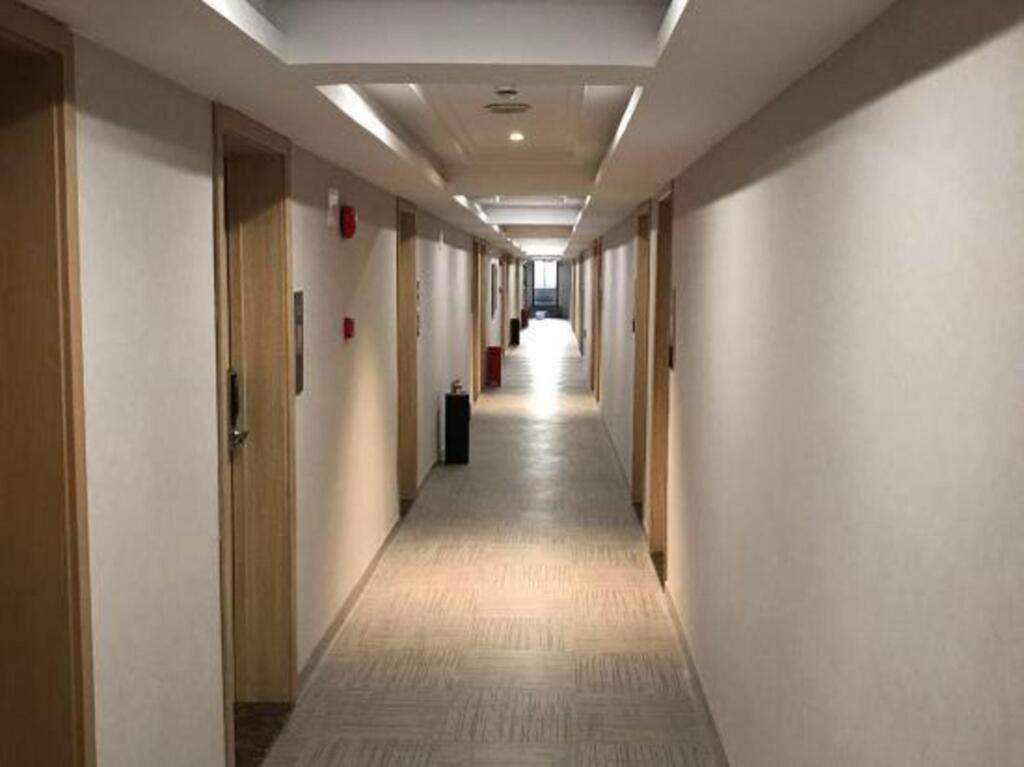 Шанхай: Fanhua Hotel