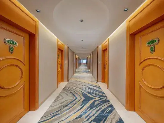 Фошань: Vienna Hotel (Foshan Qiandeng Lake)
