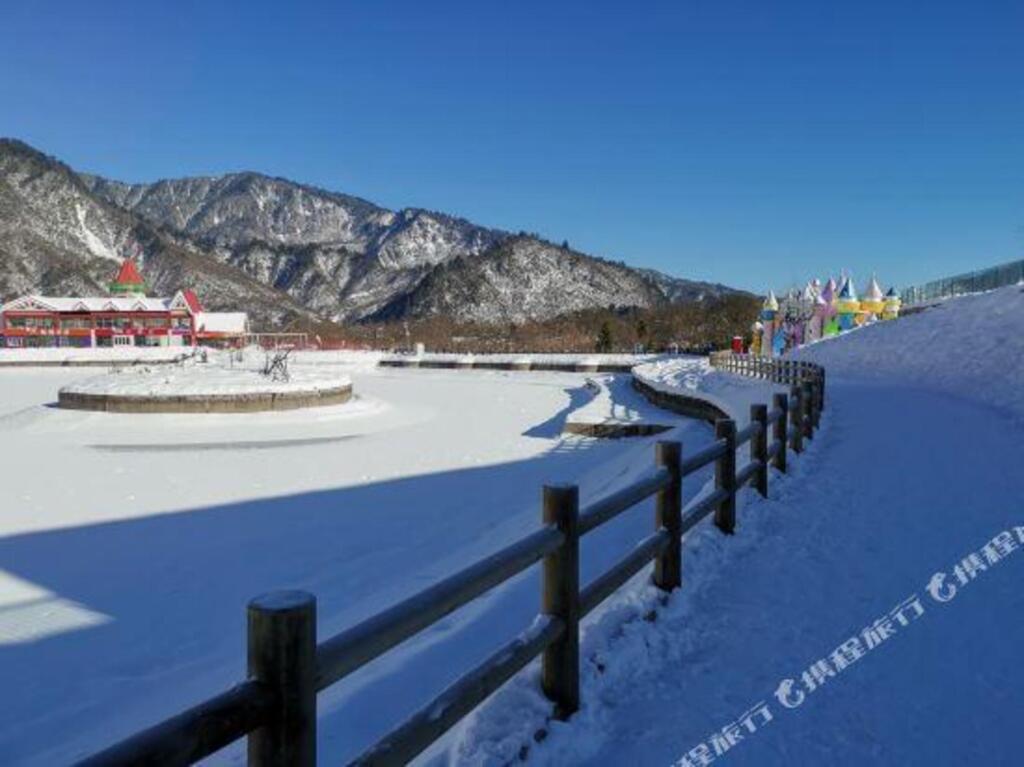 Чэнду: Xiling Snow Mountain Maple Leaf Hotel