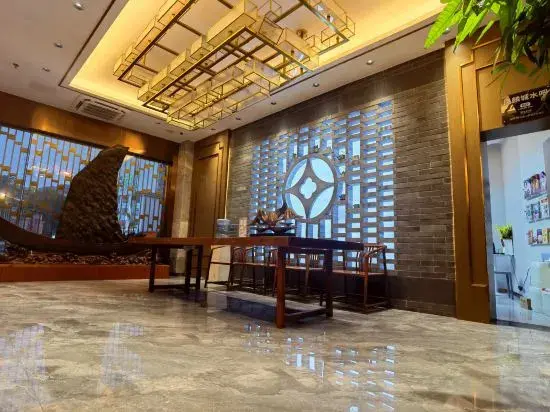 Хэчи: Luocheng Fengxucheng Hotel