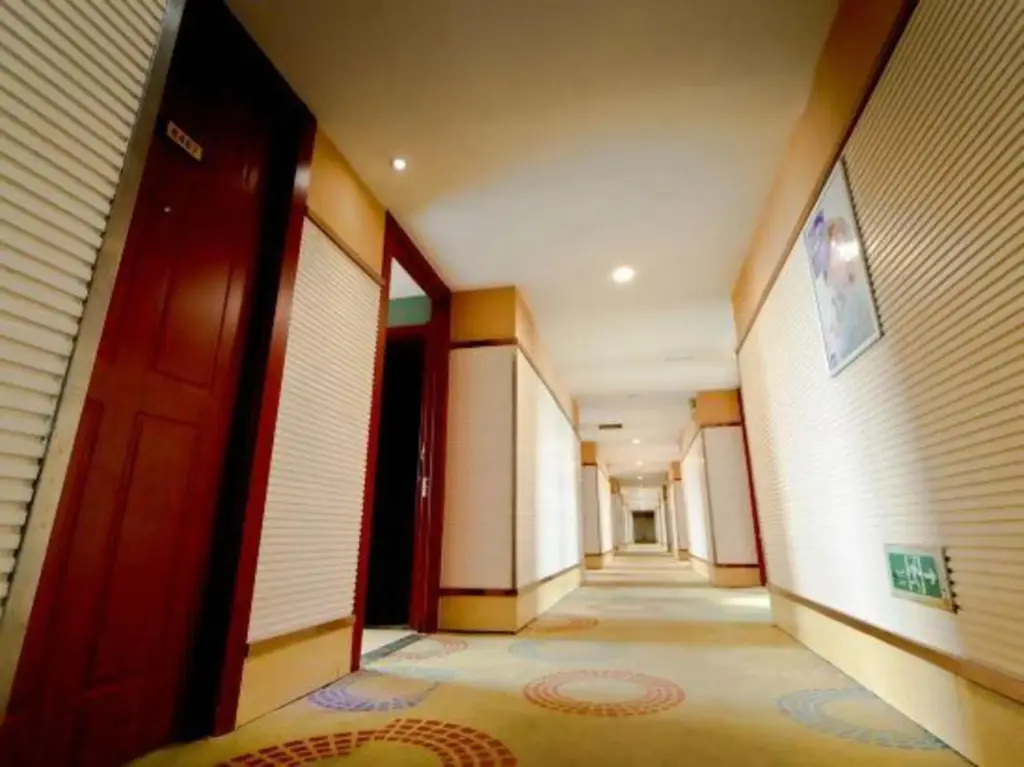Янчжоу: Dilang Holiday Hotel (Yangzhou Jiangdu Passenger Terminal Branch)