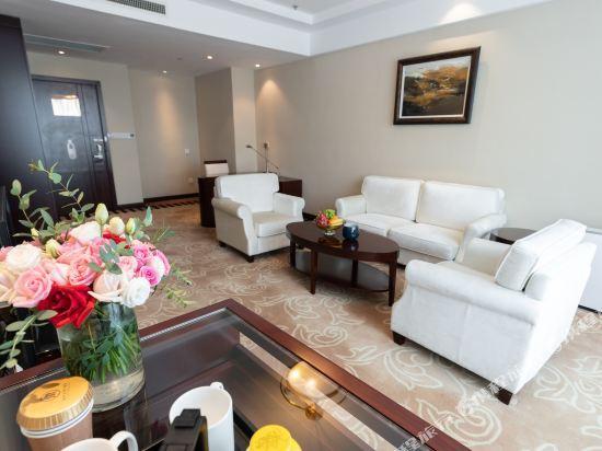 Ухань: Jiuzhou Tongqu Hotel