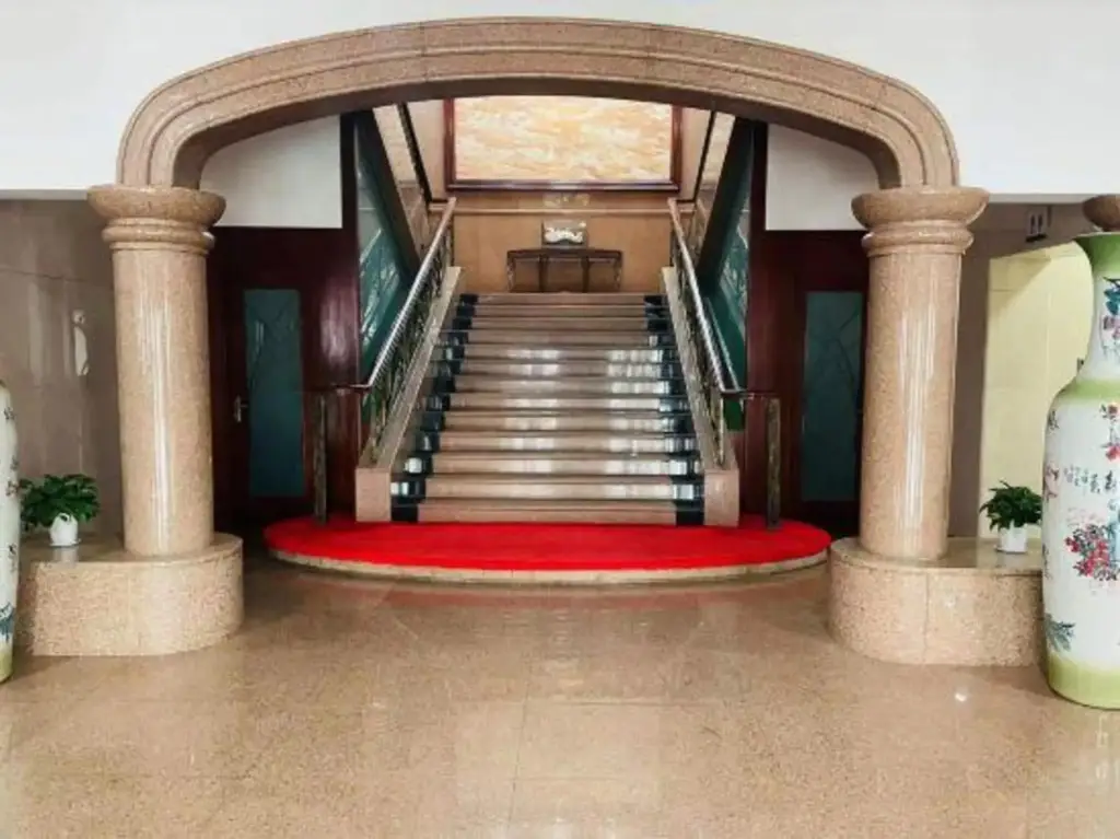 Далянь: Dalian International Exchange Center